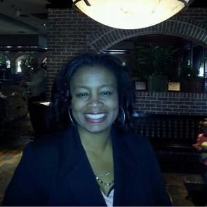 Meet your Posher, Denise